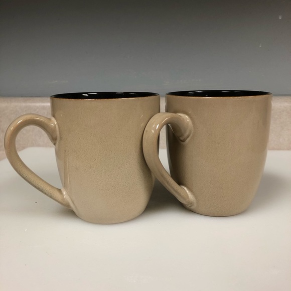 BOGO Set of 2 Pfaltzgraff Tan and Brown Mugs - Picture 7 of 16